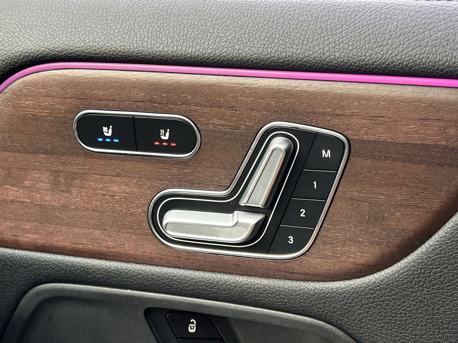 Certified 2022 Mercedes-Benz GLA 250 4MATIC image 33