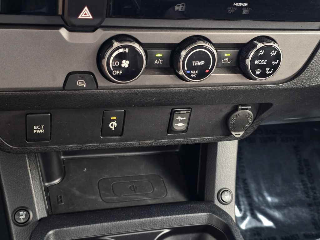 Used 2017 Toyota Tacoma TRD Sport RWD image 24