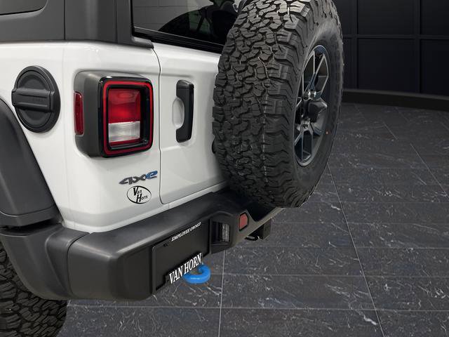 Used 2024 Jeep Wrangler Unlimited image 30