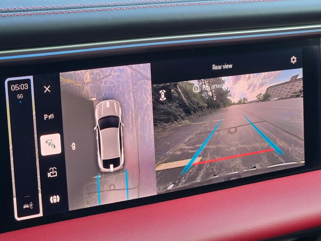 New 2025 Porsche Macan 4S Electric image 24