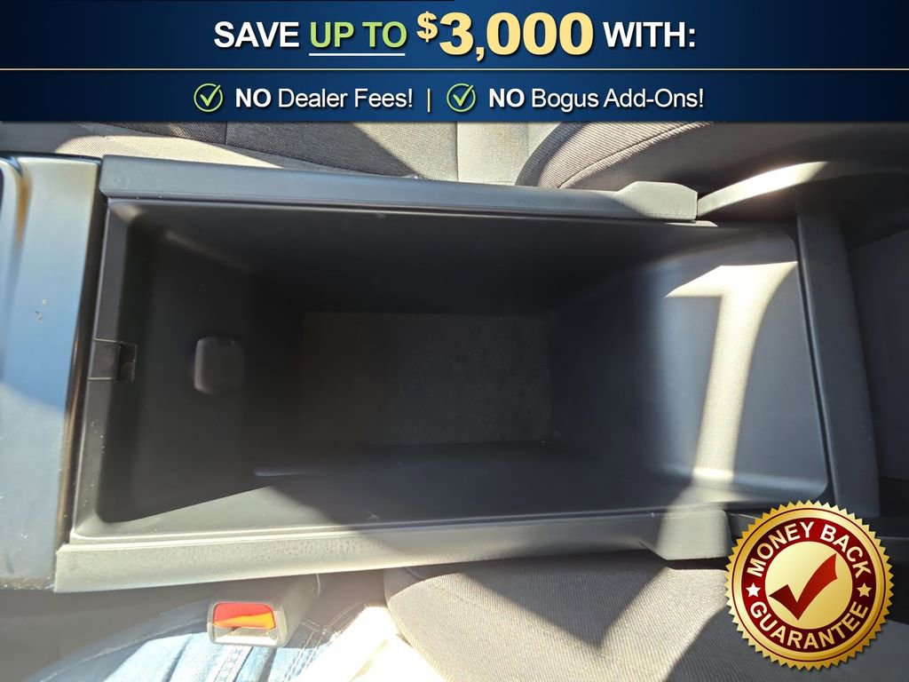 Used 2025 Toyota Camry LE image 29