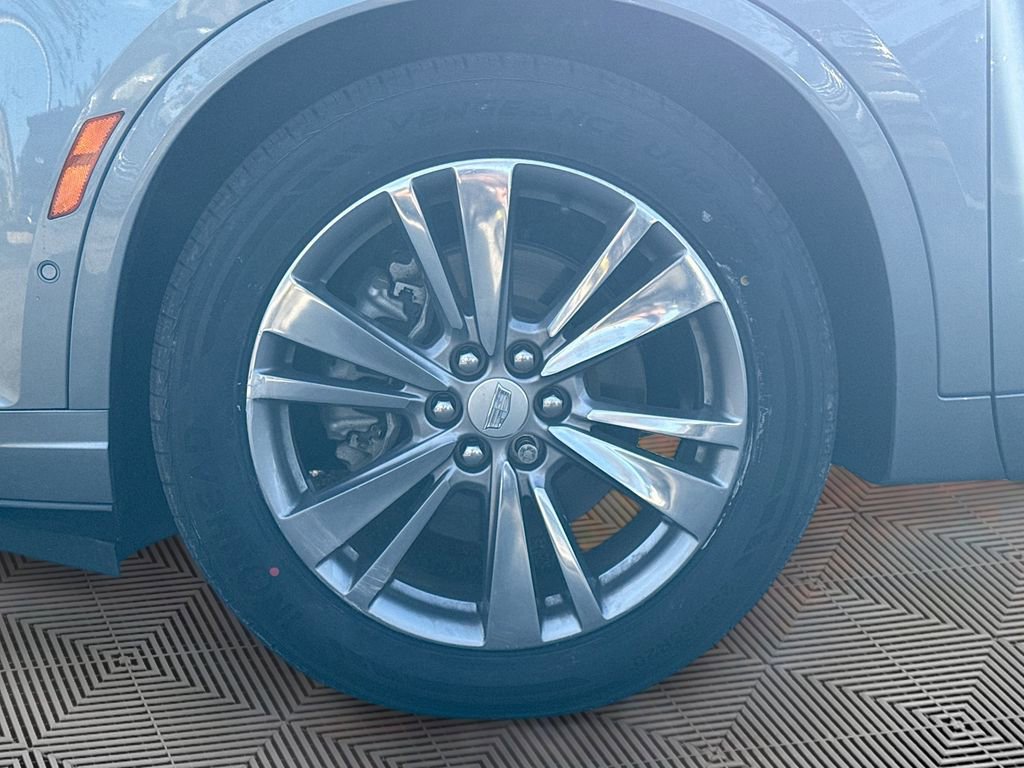 Used 2023 Cadillac XT6 Premium Luxury w/ Technology Package FWD image 35