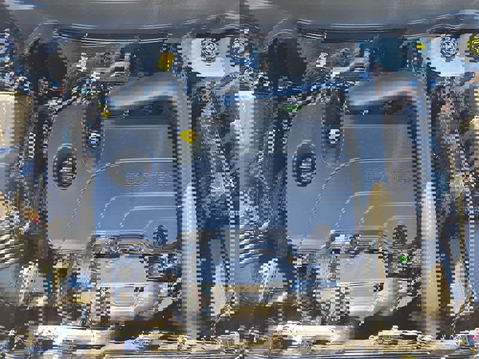 Used 2024 GMC Terrain SLE image 13