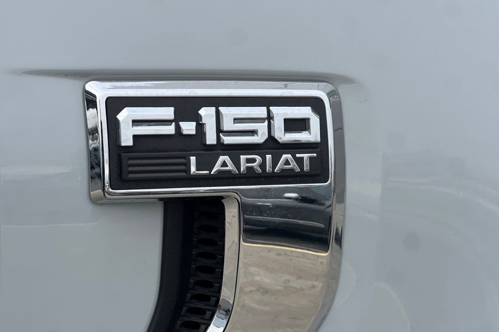 Used 2023 Ford F150 Lariat w/ Trailer Tow Package image 23