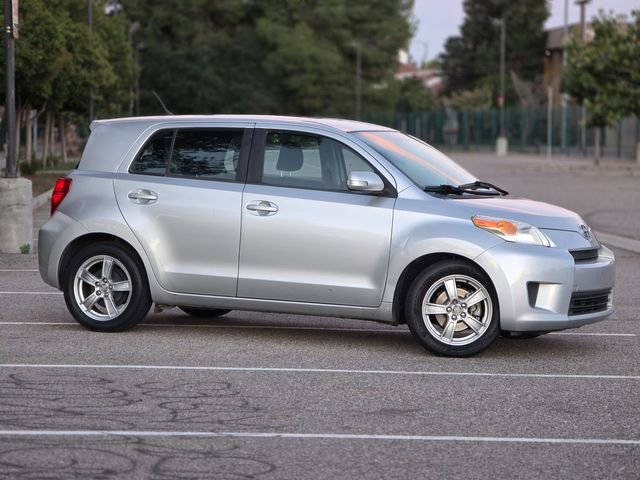 Used 2010 Scion xD FWD image 2