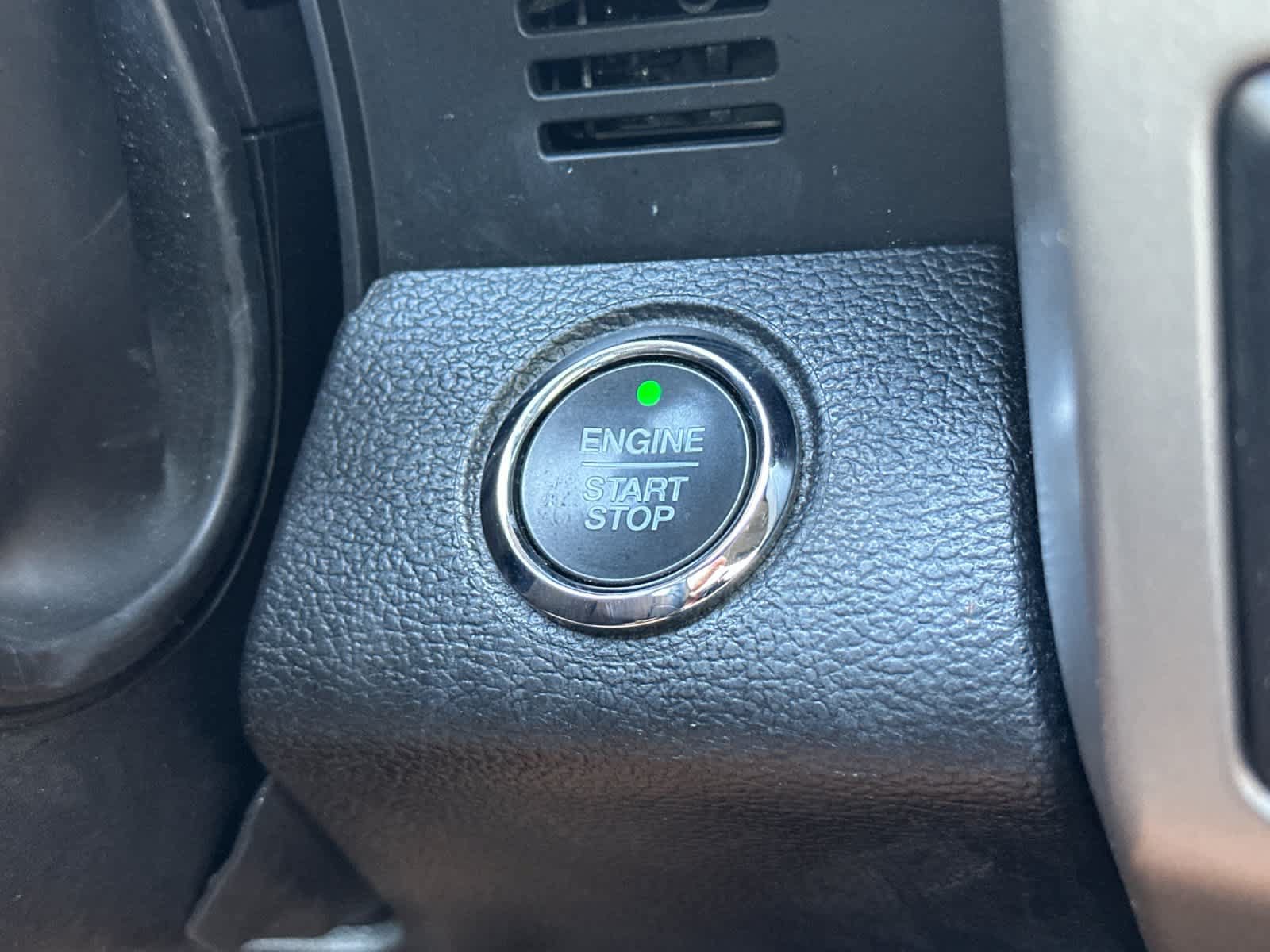 Certified 2019 Ford F250 Lariat w/ Lariat Ultimate Package AWD/4WD image 21