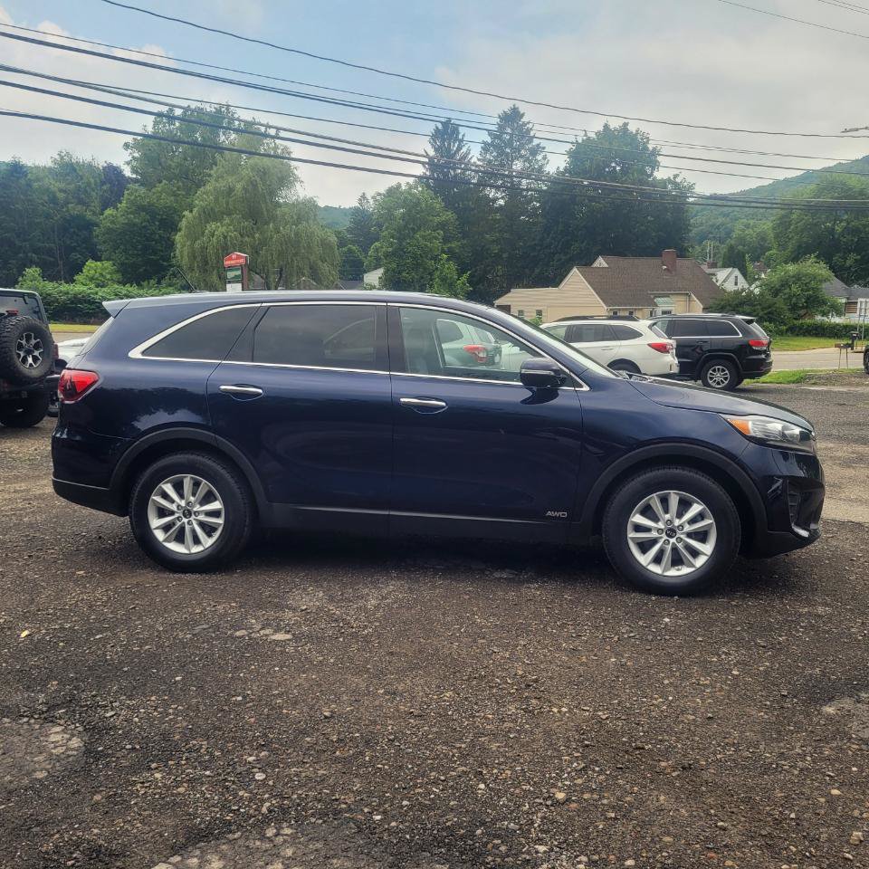 Used 2020 Kia Sorento LX AWD/4WD image 9