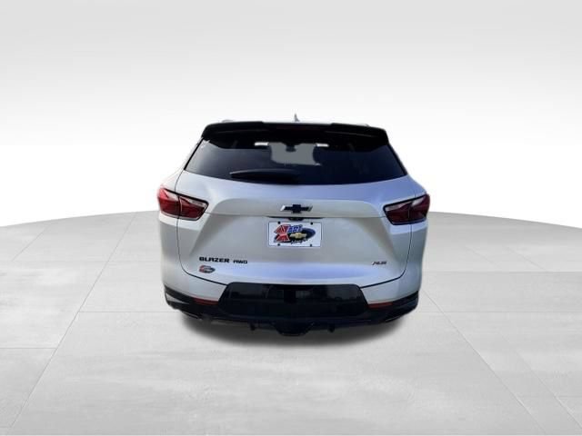 Certified 2022 Chevrolet Blazer RS w/ Driver Confidence II Package AWD/4WD image 5