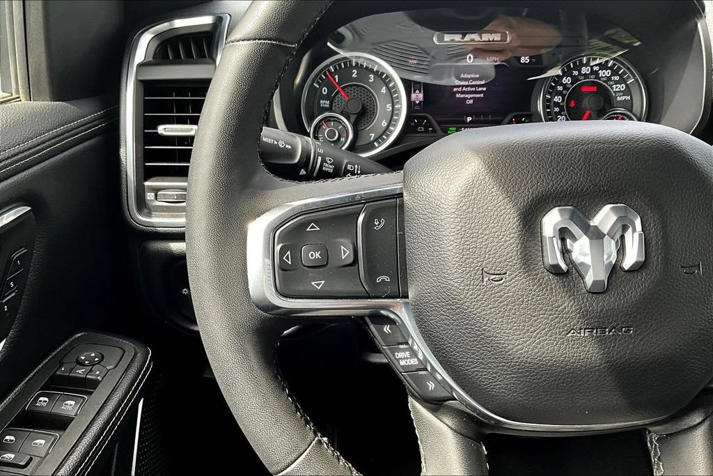 Used 2025 RAM 1500 Laramie AWD/4WD image 12