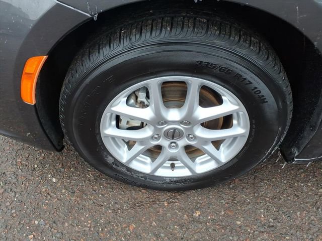 Used 2023 Chrysler Pacifica Touring-L FWD image 9