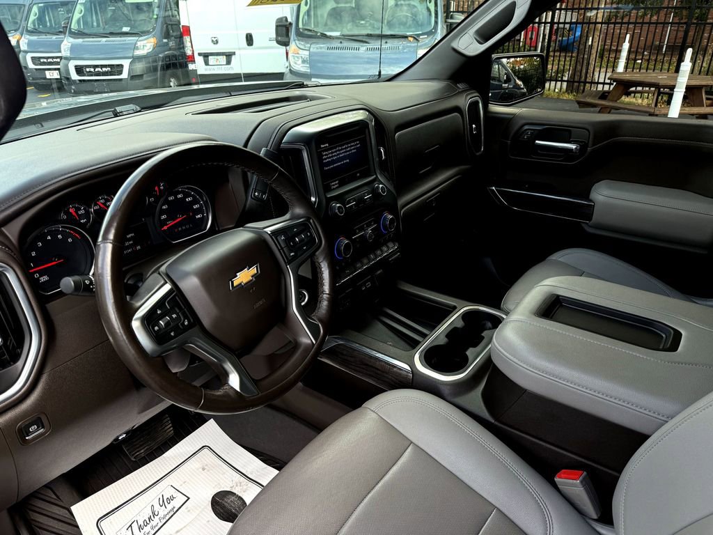 Used 2022 Chevrolet Silverado 1500 LTZ image 16