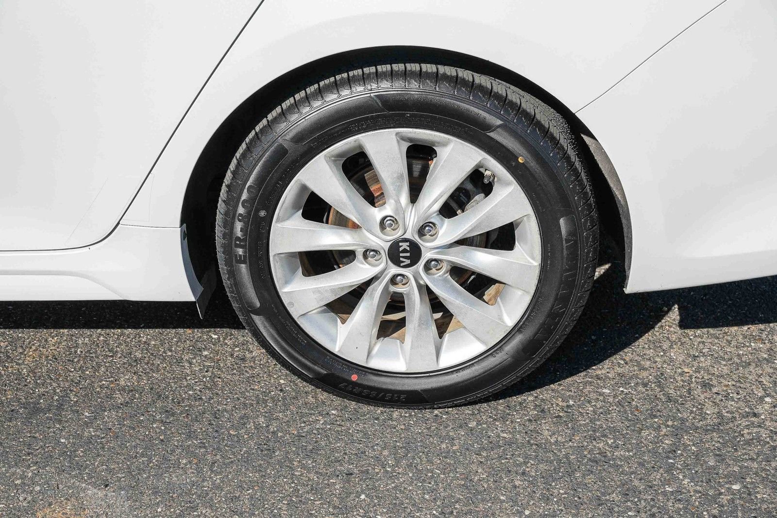 Used 2017 Kia Optima LX FWD image 10