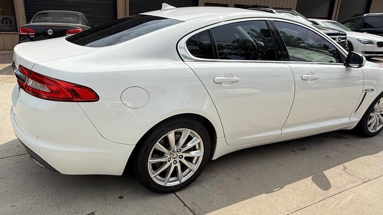 Used 2013 Jaguar XF RWD image 23