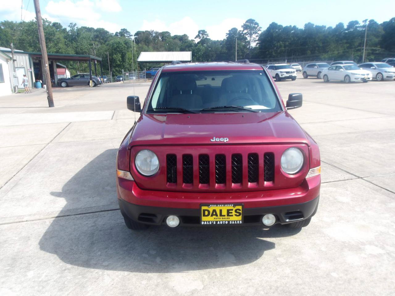 Used 2014 Jeep Patriot Latitude FWD image 3