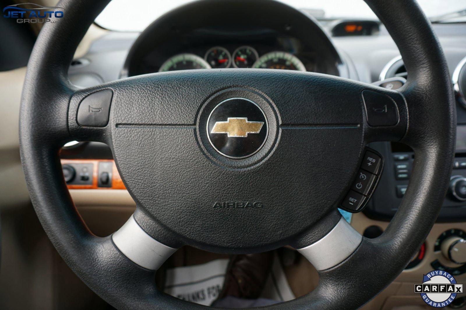 Used 2011 Chevrolet Aveo LT image 32