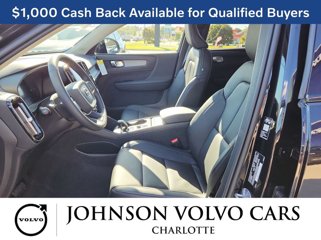 New 2026 Volvo XC40 B5 Core w/ Climate Package image 6