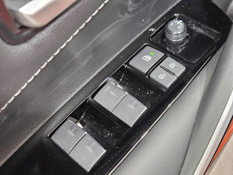 Used 2025 Toyota Corolla XSE image 19