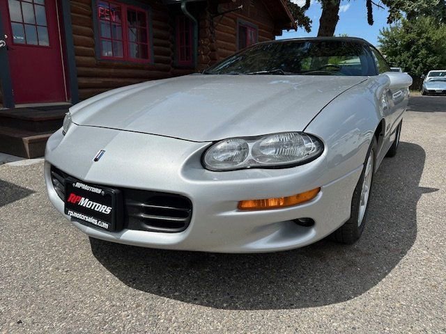 Used 2000 Chevrolet Camaro Z28 image 2