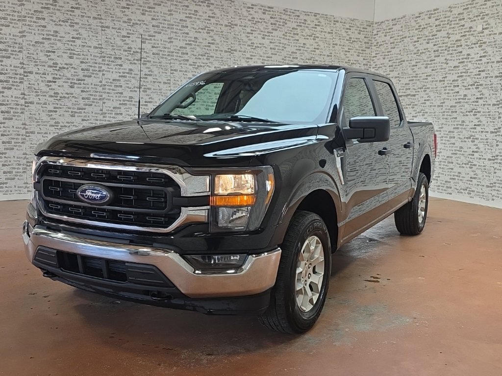 Used 2023 Ford F150 XLT image 3