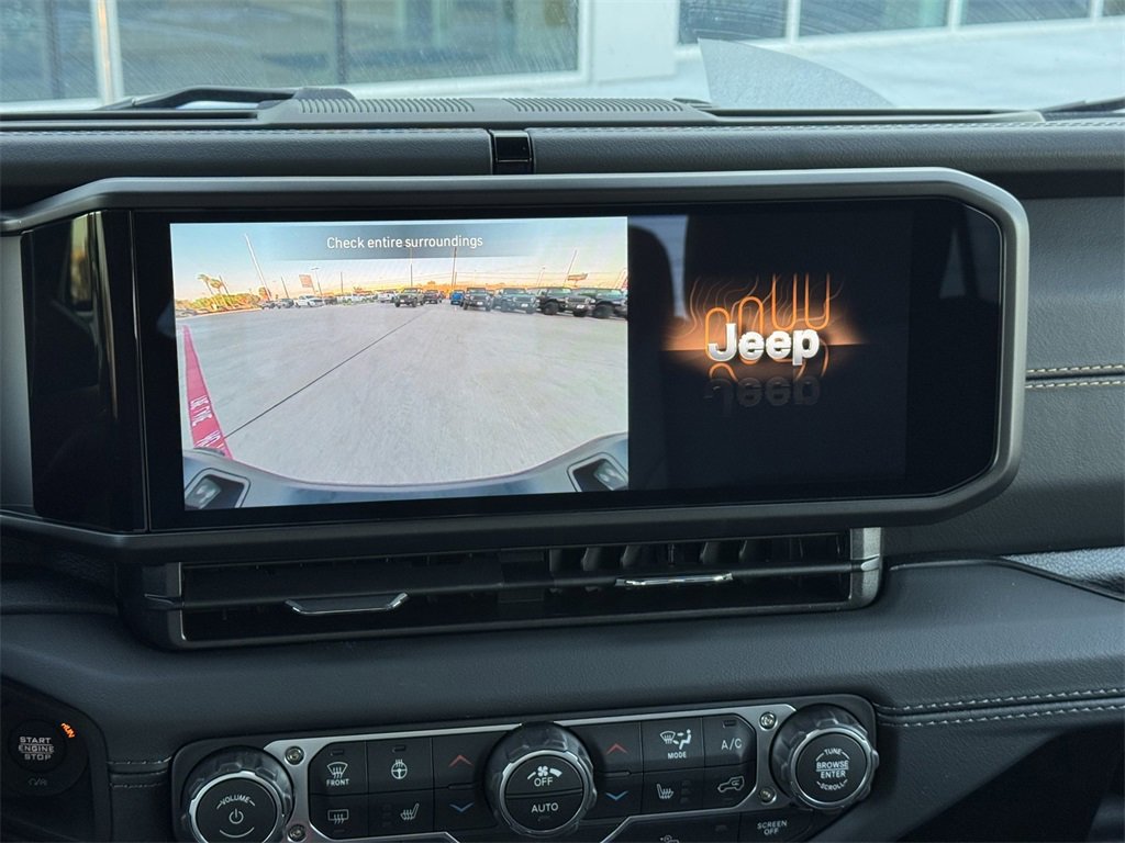 New 2025 Jeep Gladiator Sport image 16