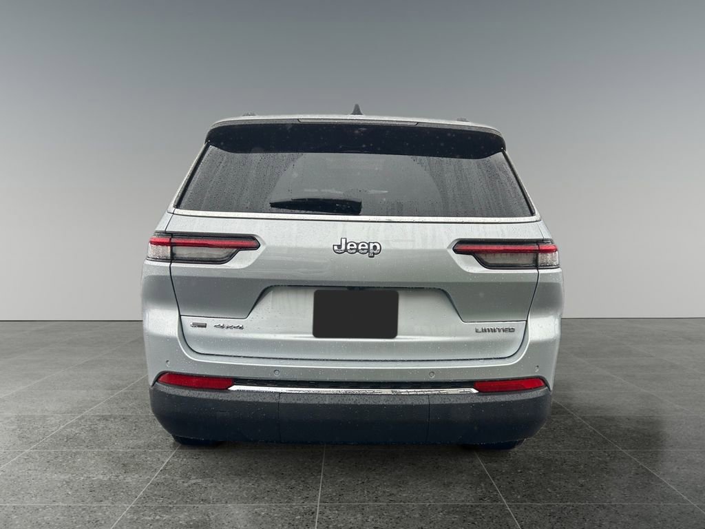 Used 2023 Jeep Grand Cherokee L Limited w/ Luxury Tech Group II image 6