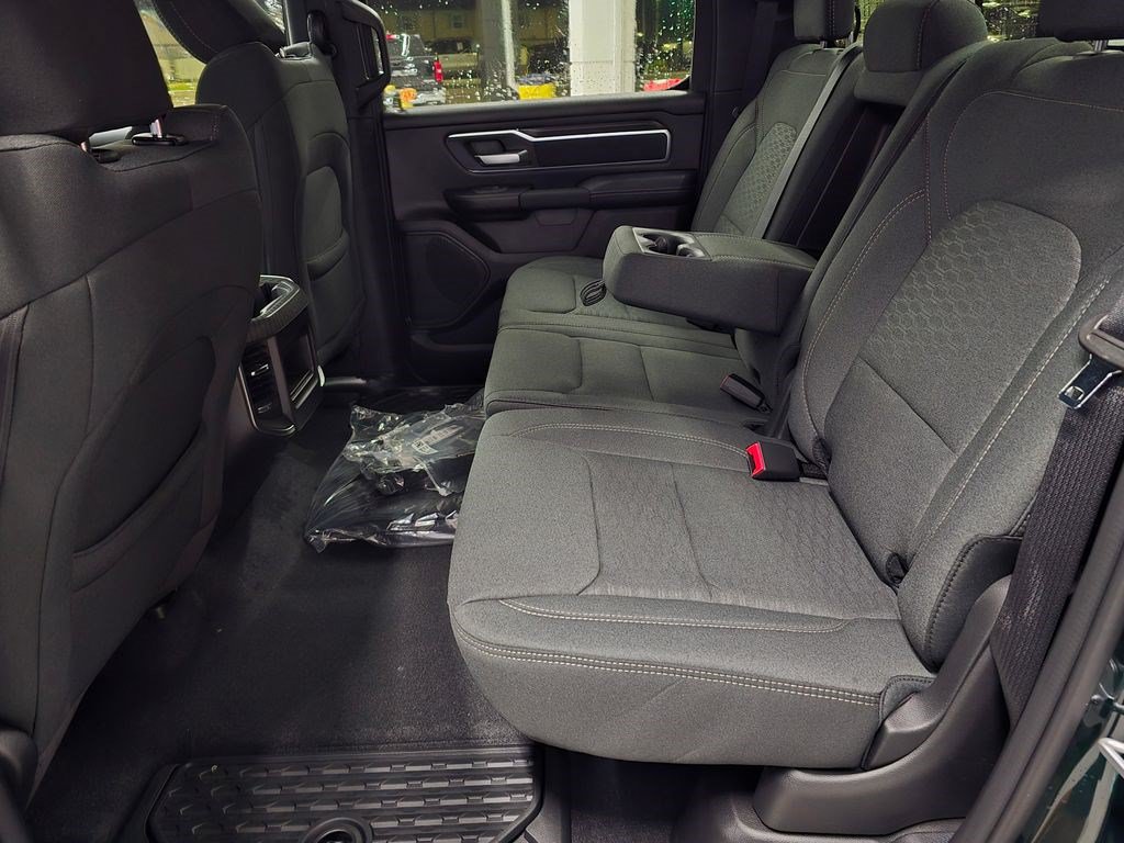 New 2026 RAM 1500 Big Horn AWD/4WD image 32