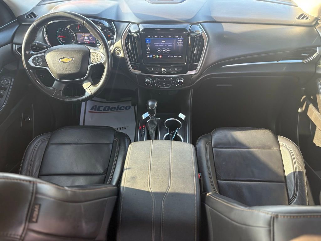Used 2021 Chevrolet Traverse LT FWD image 12