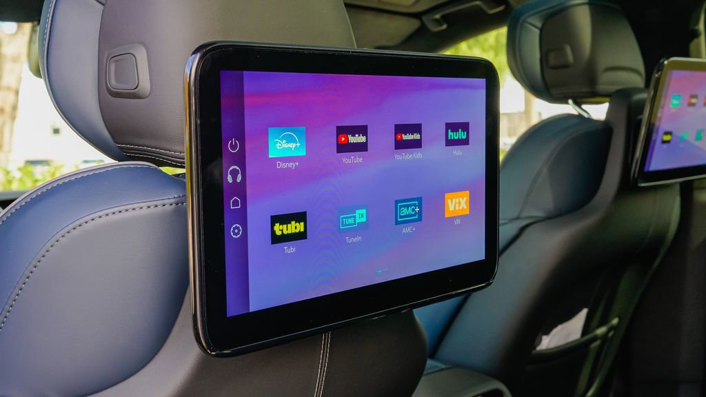 New 2025 Cadillac Escalade IQ Sport 2 image 12