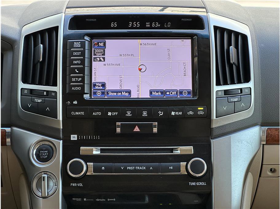 Used 2013 Toyota Land Cruiser AWD/4WD image 26