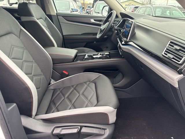 New 2026 Volkswagen Atlas Peak Edition image 31