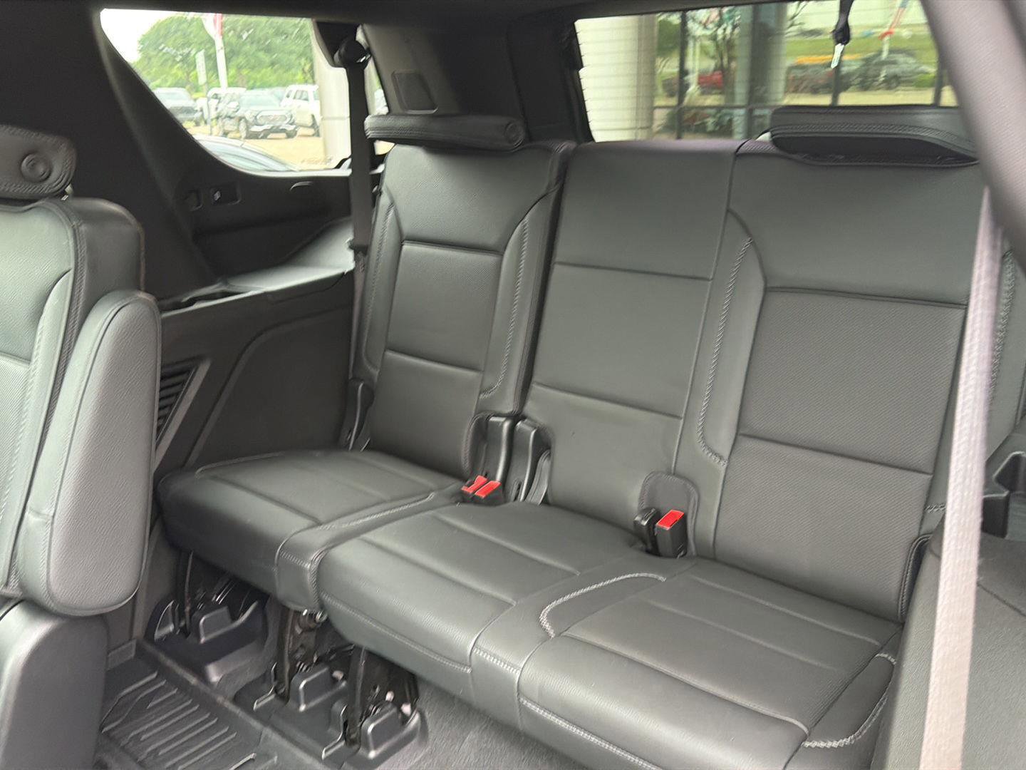 Used 2022 GMC Yukon Denali AWD/4WD image 16