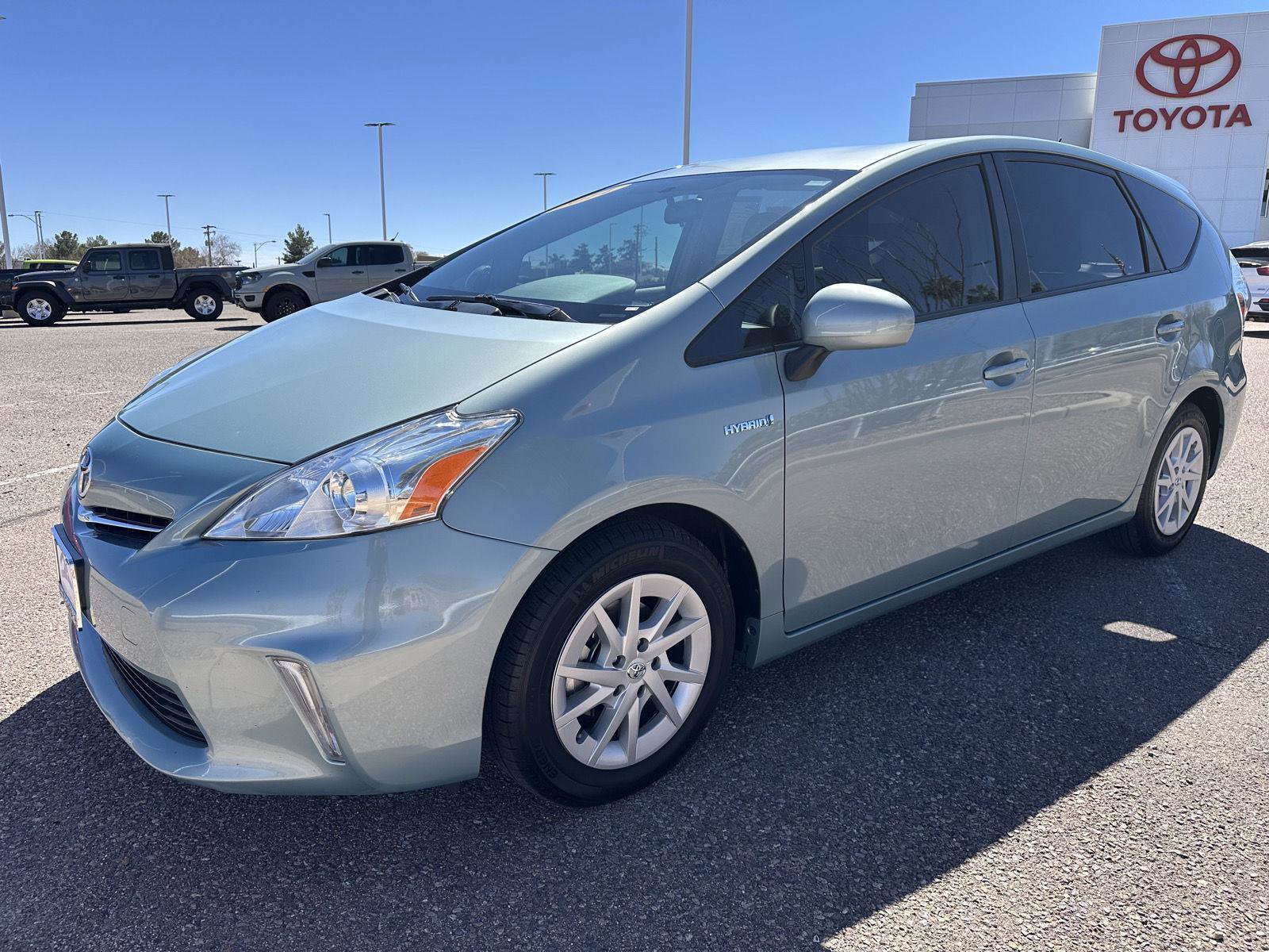Used 2014 Toyota Prius V Three image 12