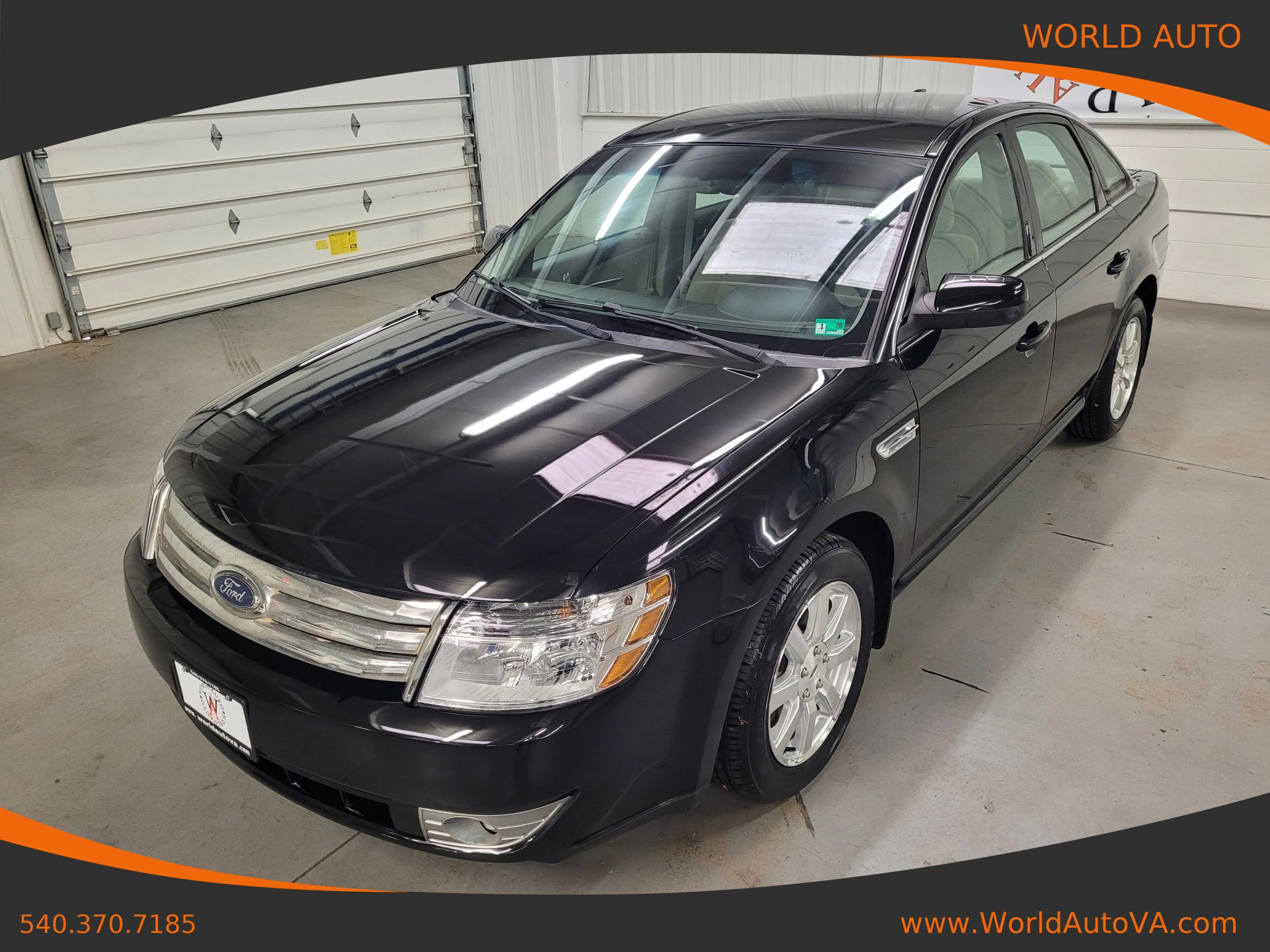 Used 2008 Ford Taurus SEL image 1