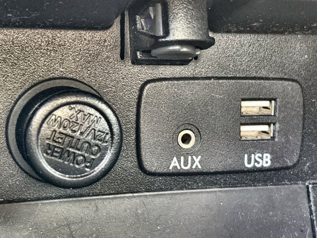 Used 2015 Subaru Outback 2.5i Limited AWD/4WD image 30