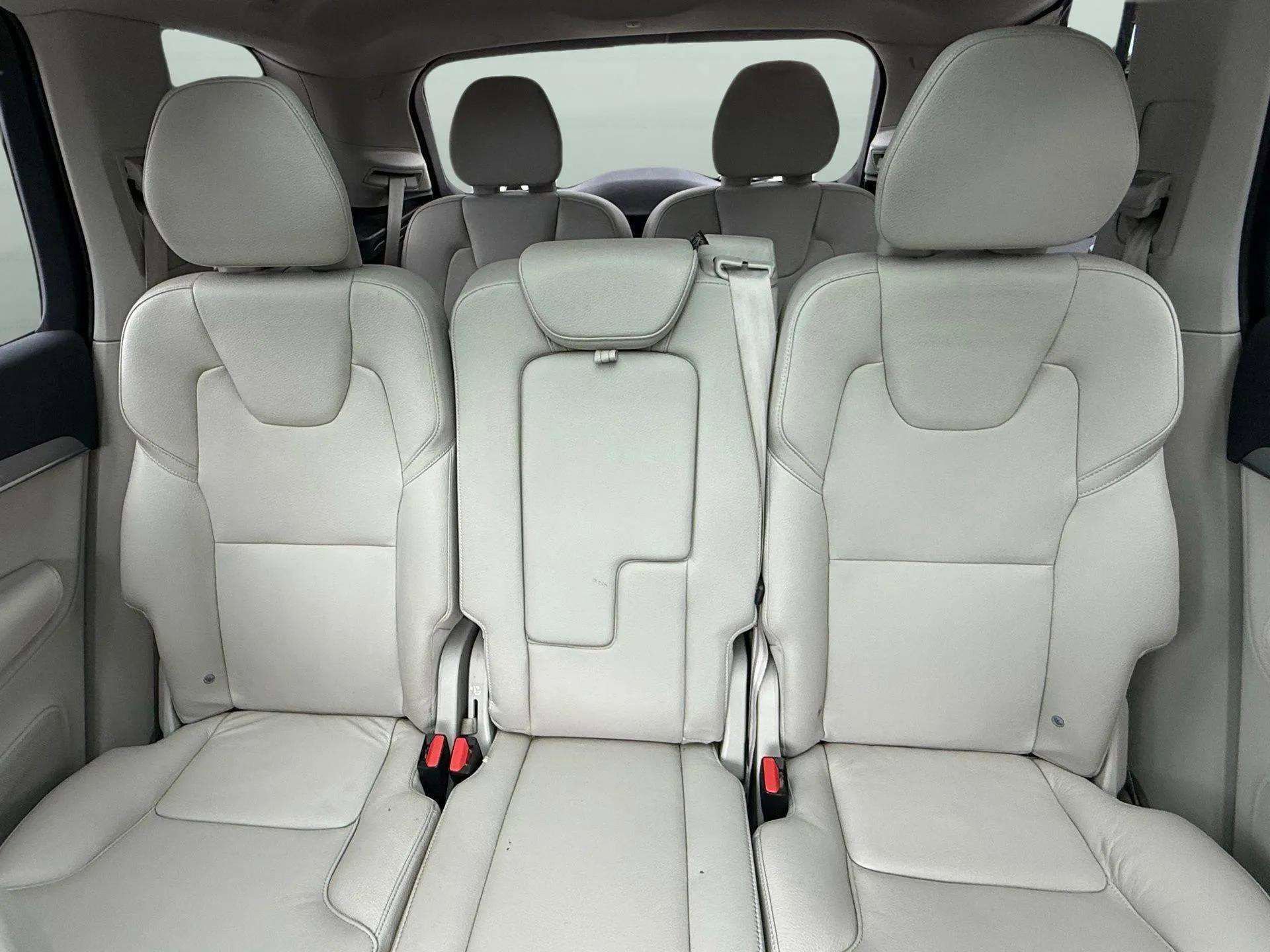 Used 2023 Volvo XC90 B5 Core w/ Protection Package Premier image 47
