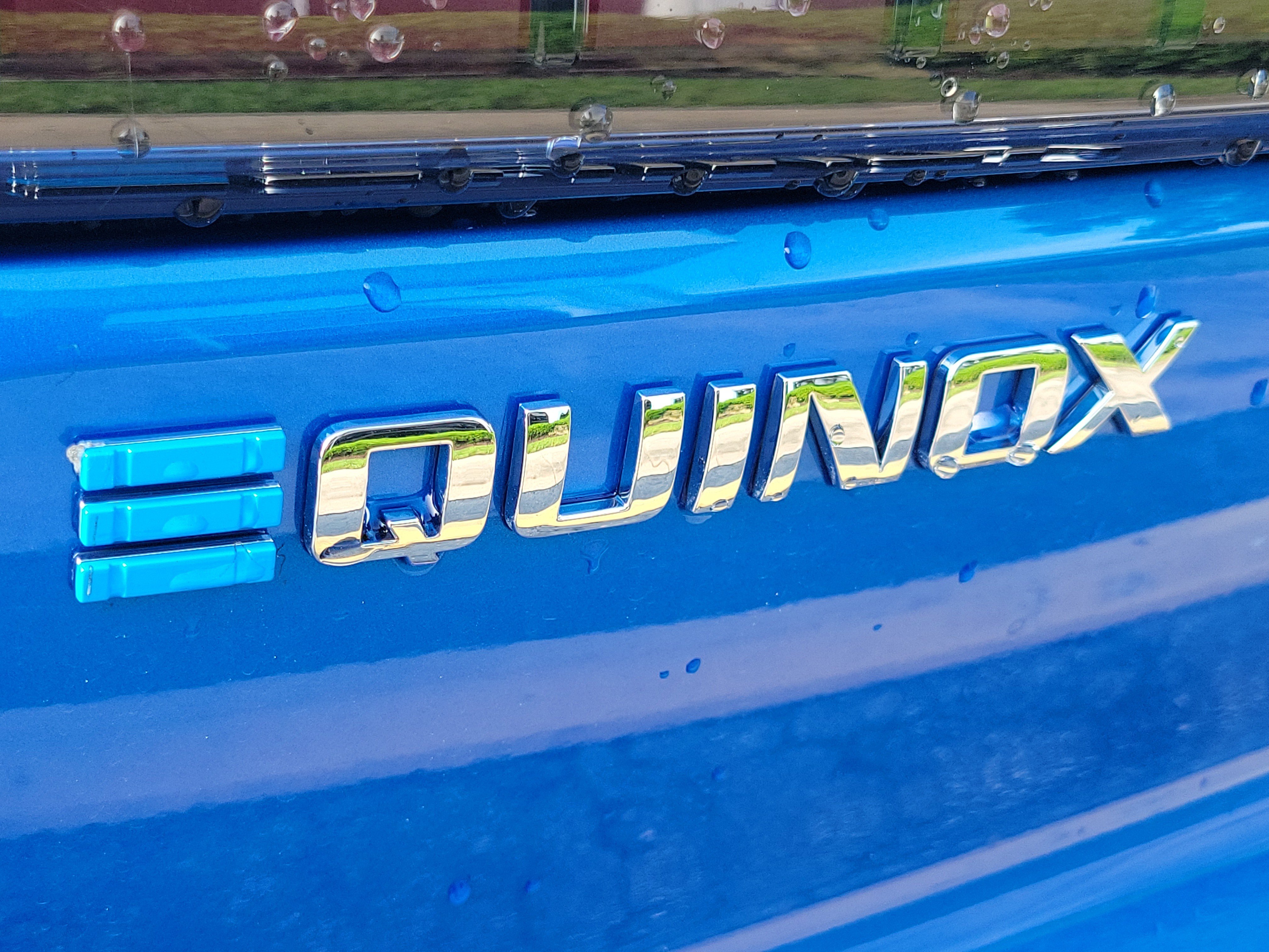 Used 2025 Chevrolet Equinox EV LT w/ Convenience Package FWD image 11