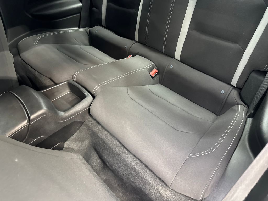 Used 2019 Chevrolet Camaro SS w/ LPO, Ground Effects Package image 34