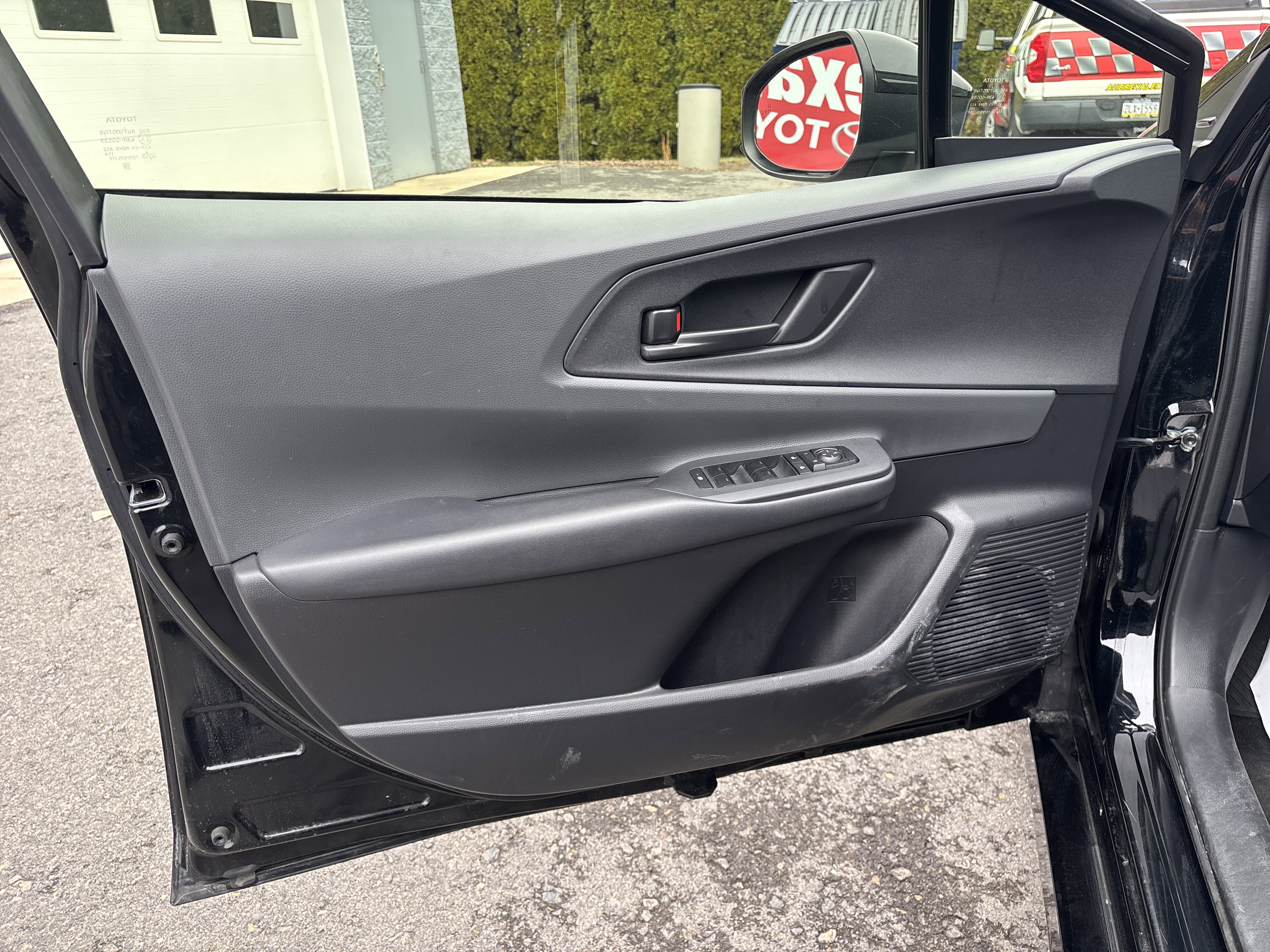 Used 2024 Toyota Prius LE image 16
