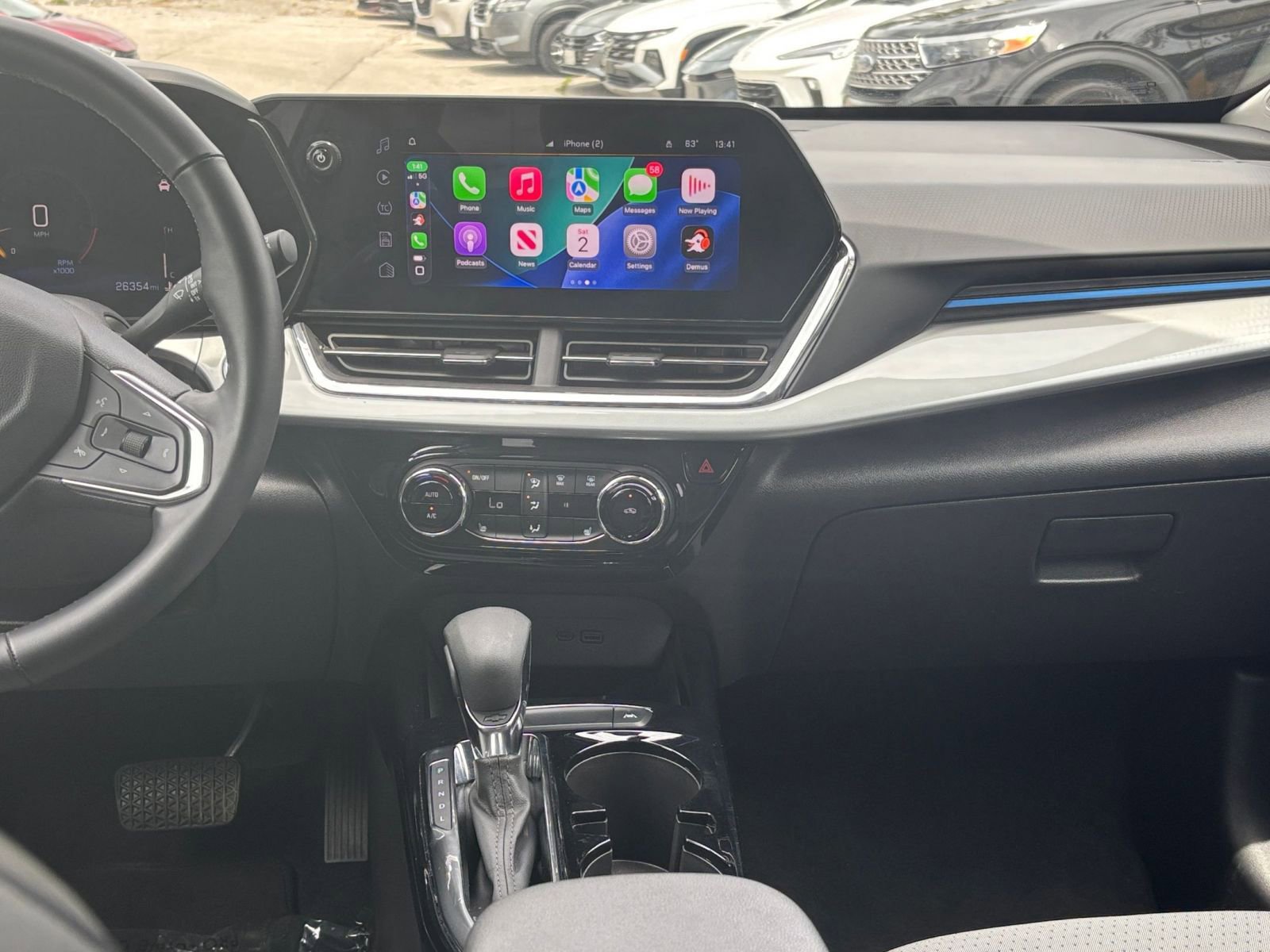 Used 2025 Chevrolet Trax LT w/ LT Convenience Package FWD image 17
