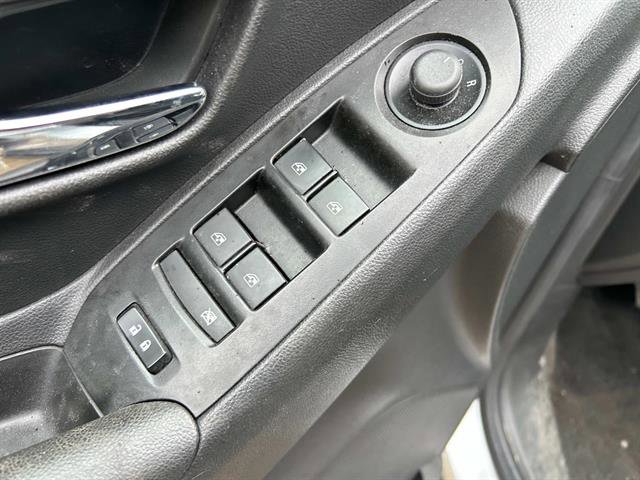 Certified 2022 Chevrolet Trax LT w/ LT Convenience Package image 26