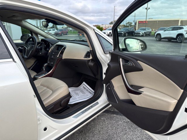 Used 2016 Buick Verano Leather w/ Driver Confidence Package FWD image 28