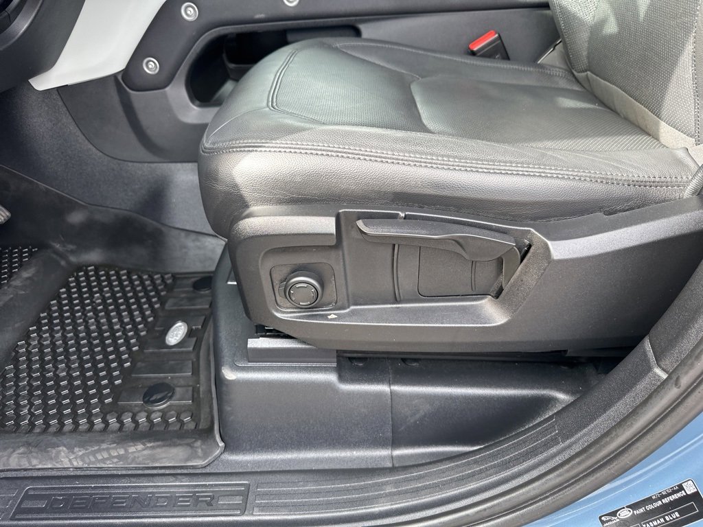 Used 2023 Land Rover Defender 110 S image 13