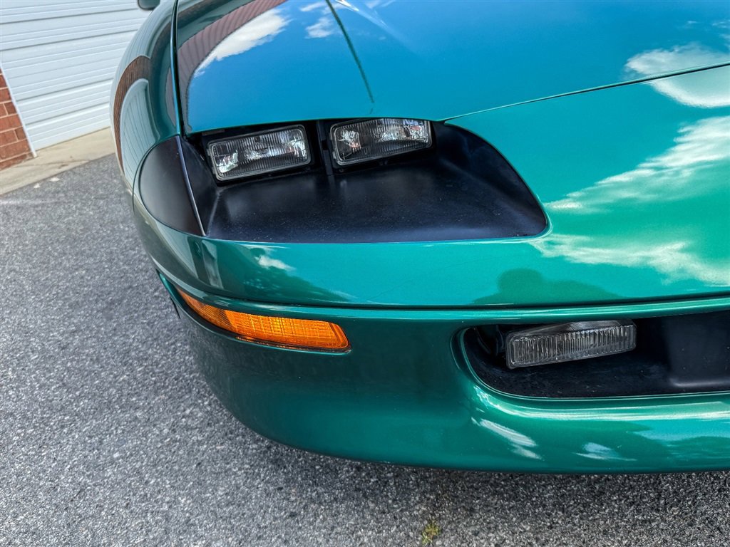 Used 1997 Chevrolet Camaro Z28 w/ Preferred Equipment Group 2 image 15