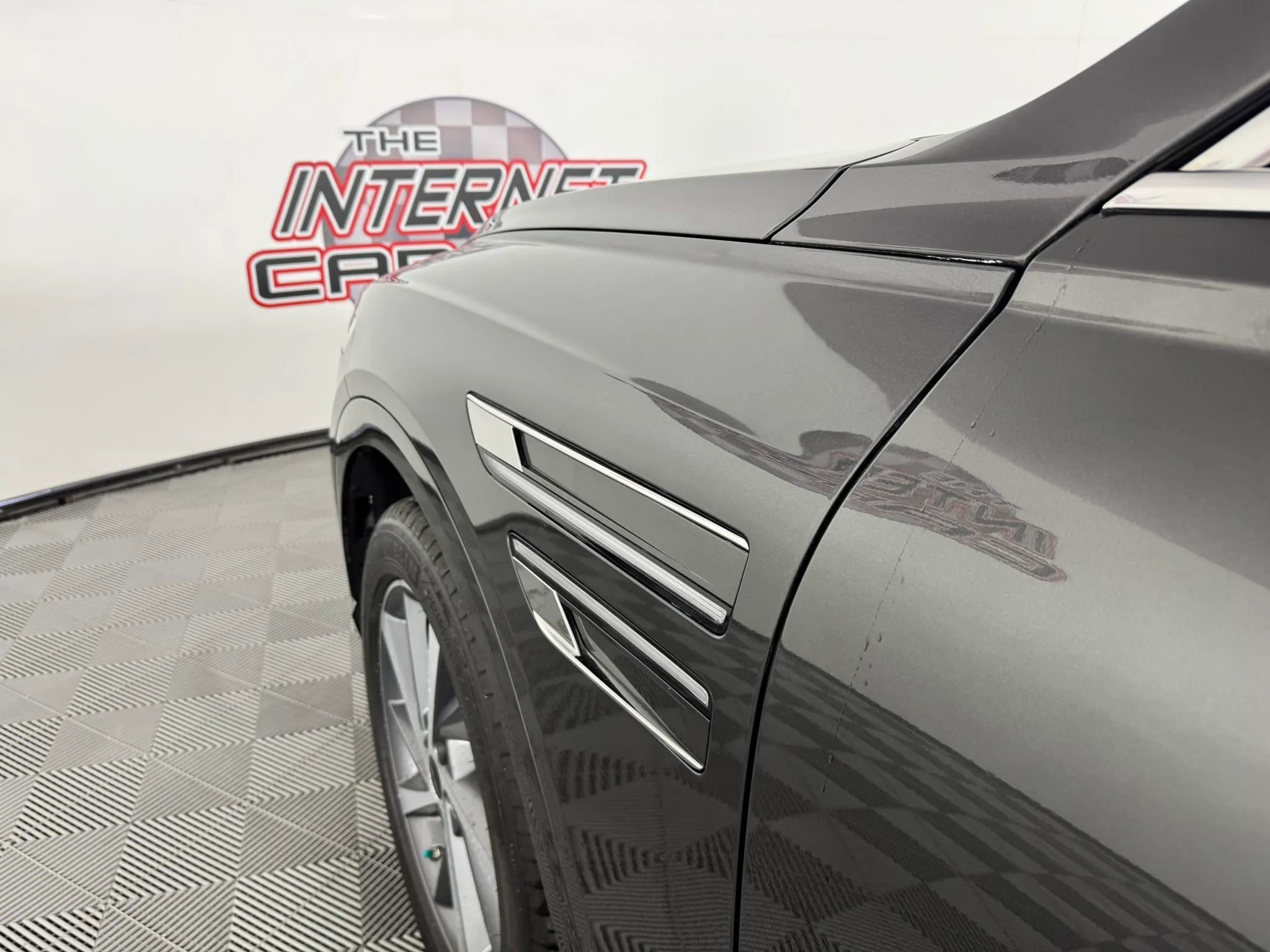 Used 2025 Genesis GV80 2.5T Advanced AWD/4WD image 26