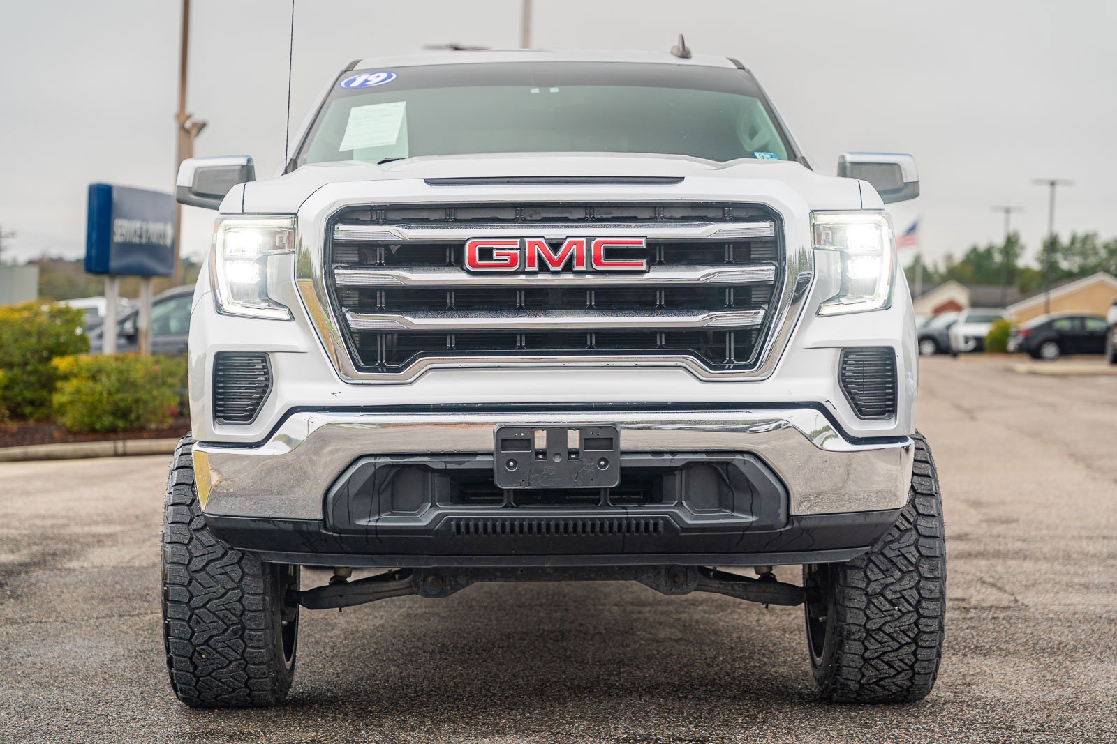 Used 2019 GMC Sierra 1500 SLE w/ SLE Value Package image 2