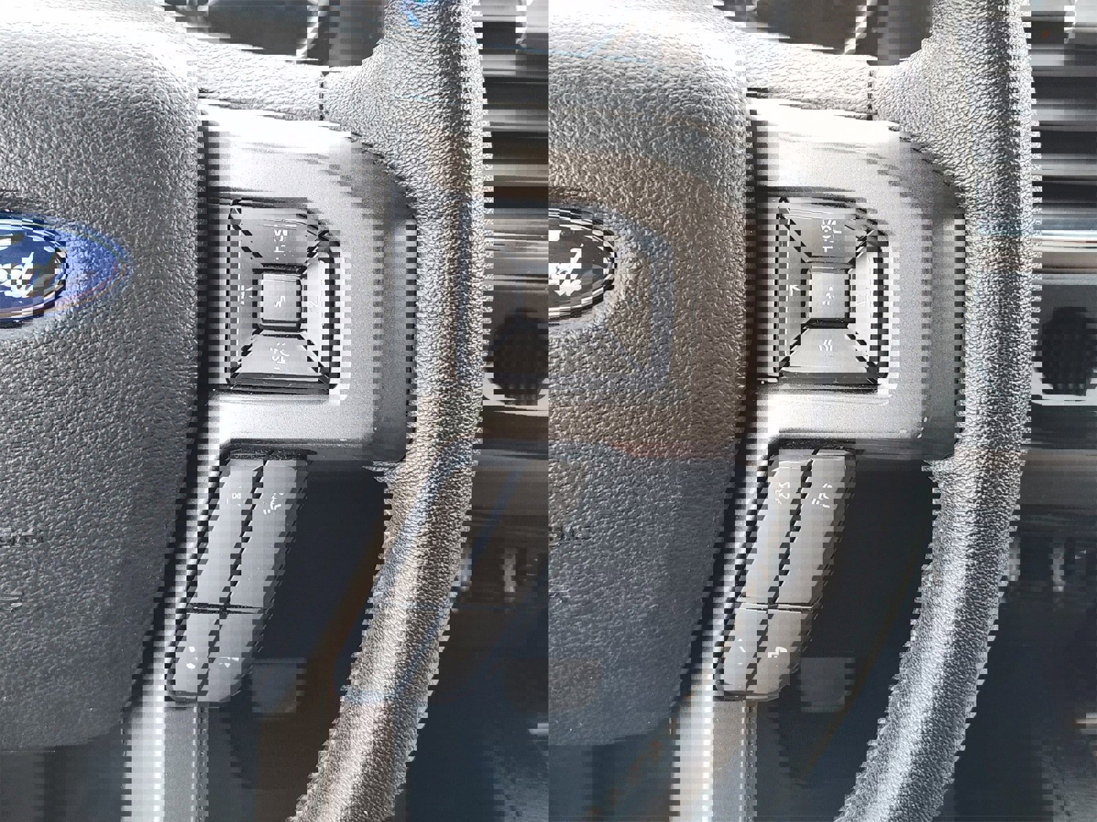 Used 2020 Ford Expedition XLT w/ Equipment Group 202A image 28