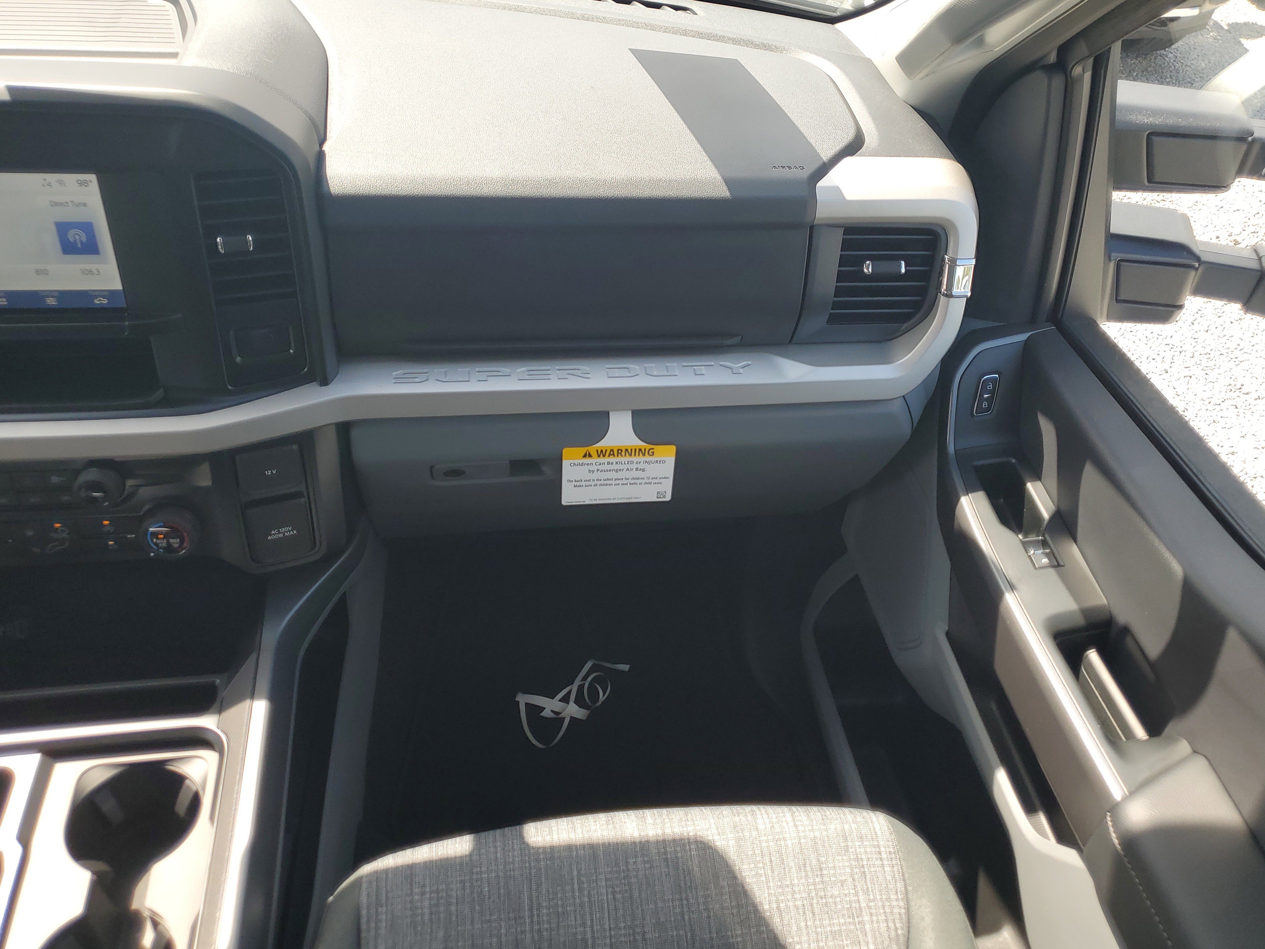 New 2026 Ford F250 XLT w/ FX4 Off-Road Package image 13