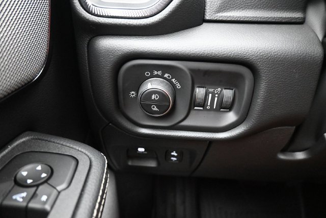 New 2027 RAM 1500 Rebel w/ Rebel Level 2 Equipment Group AWD/4WD image 15