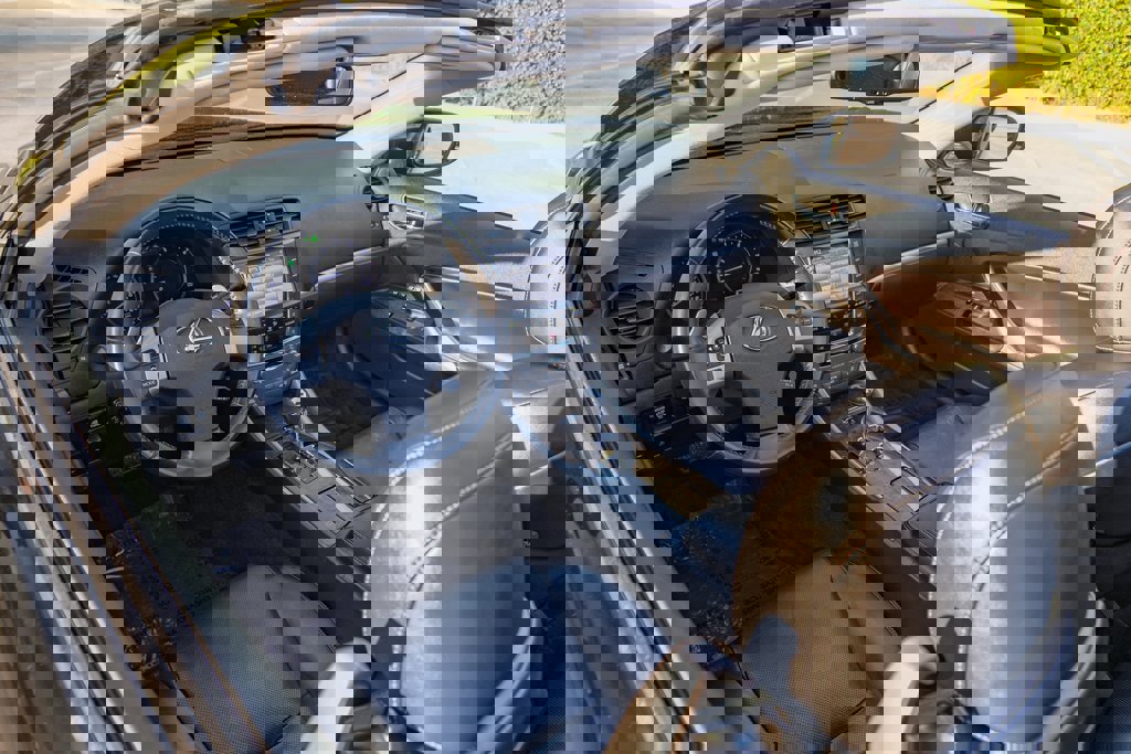 Used 2012 Lexus IS 350C RWD image 14