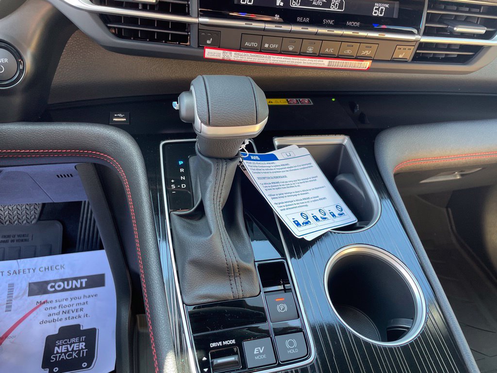New 2026 Toyota Sienna XSE AWD/4WD image 17